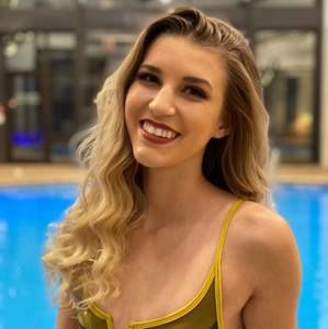 Meet your Posher, Alex